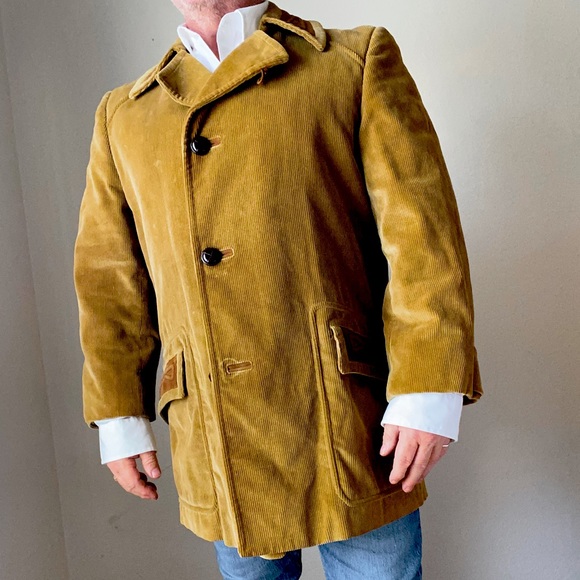 Vintage corduroy coat. - Picture 1 of 14